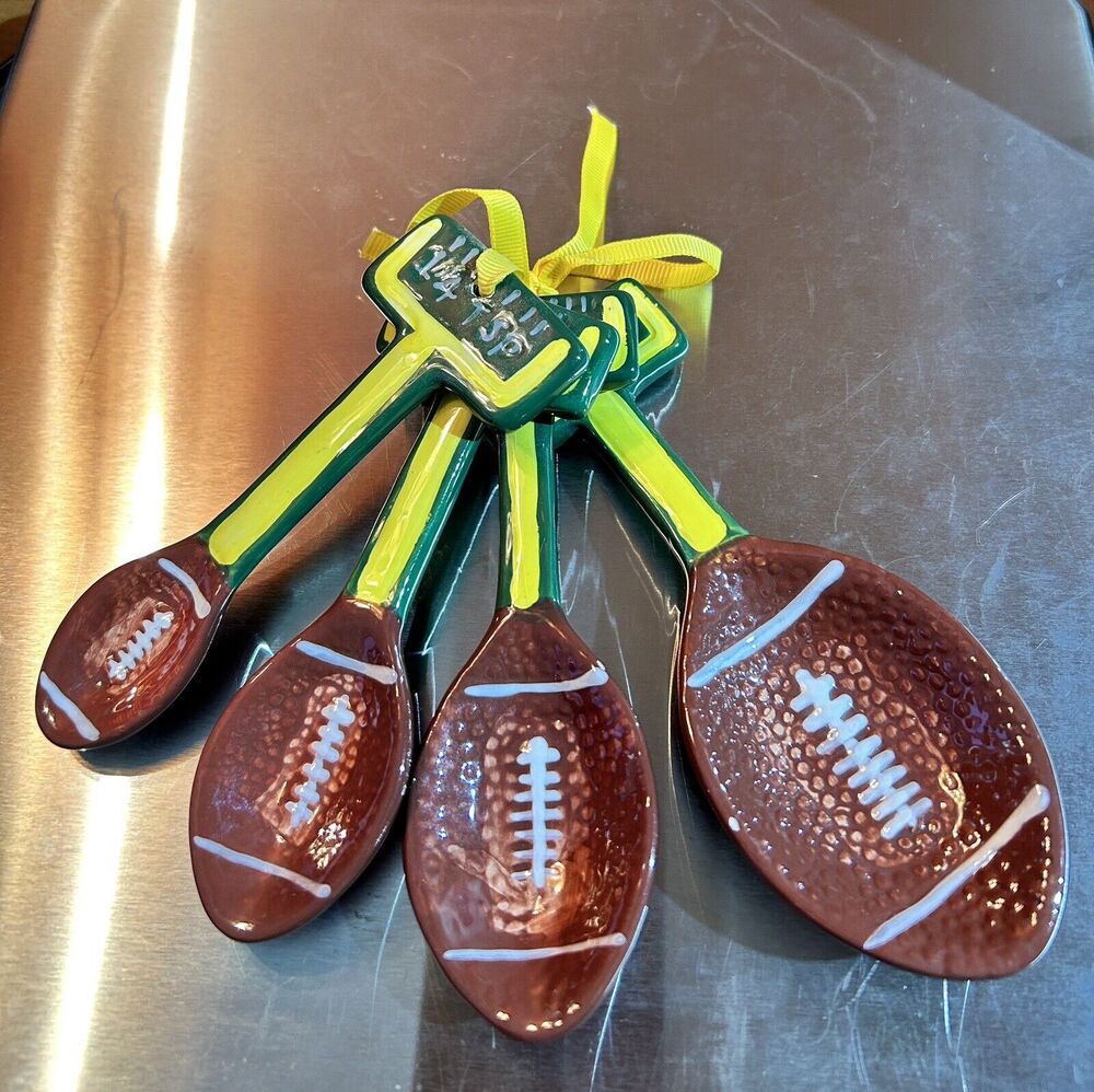 Set Of 4 Measuring Spoons: Green Bay Packers NFL Football theme